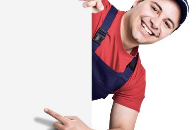 postava-s-rukou-square